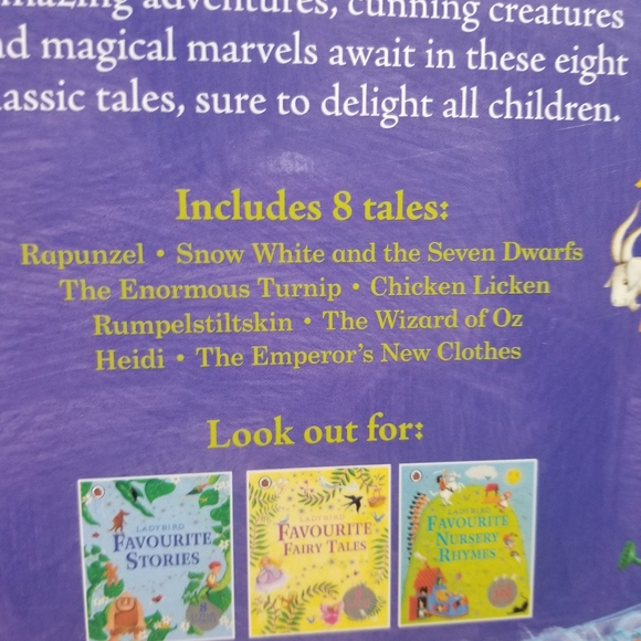 Set of 2 hardcover childrens books of Favorite Stories and Bedtime Tales - Picture 4 of 14